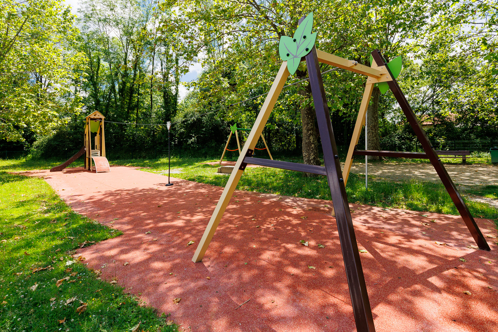 Des équipements sécurisés, durables et adaptés à tous les publics à Saint - Perdon