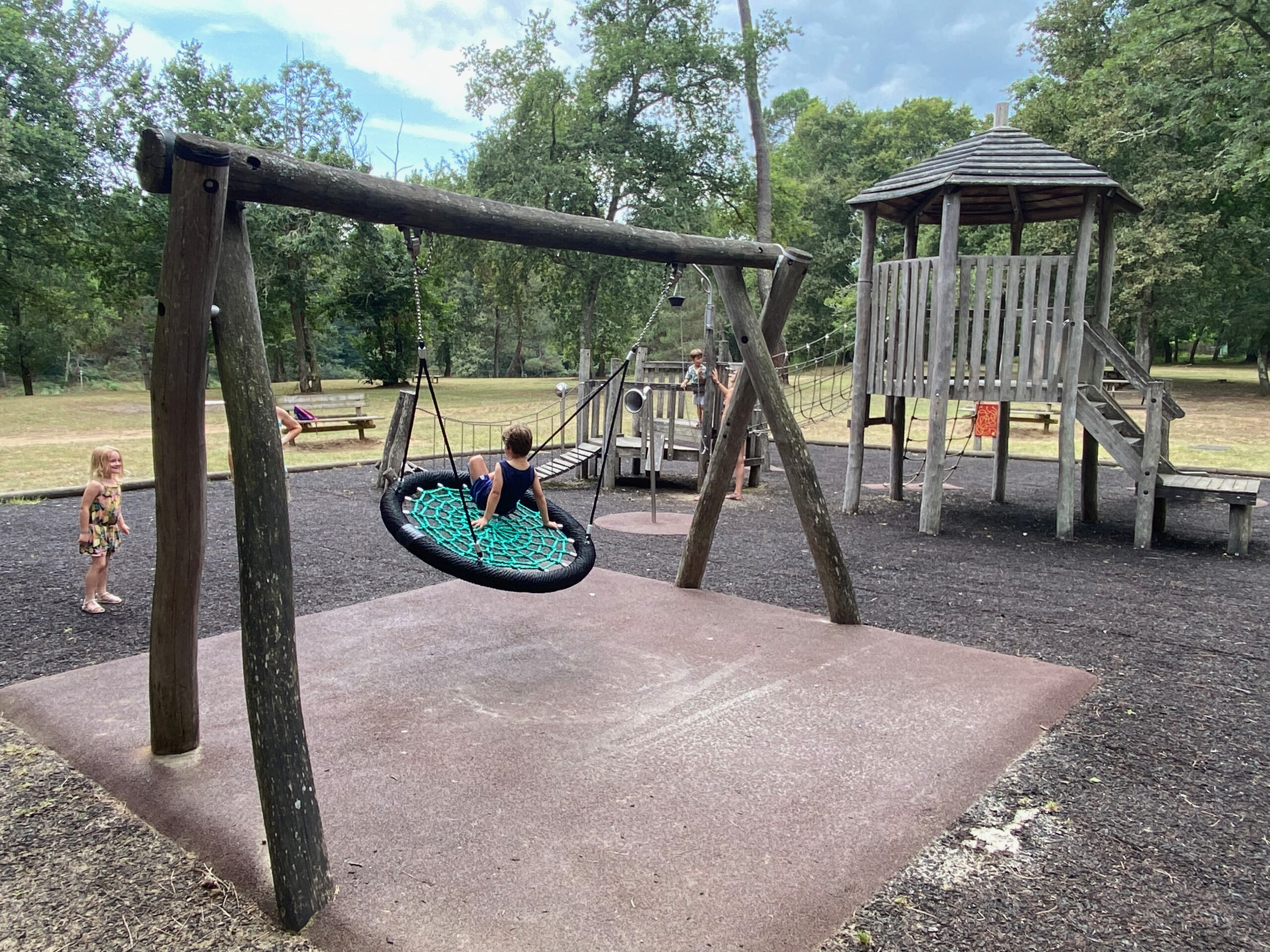 Un suivi complet pour préserver vos aires de jeux dans le temps